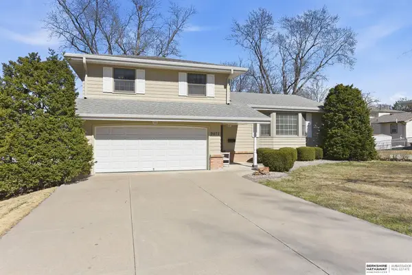 9472 Weir Street, Omaha, NE 68127