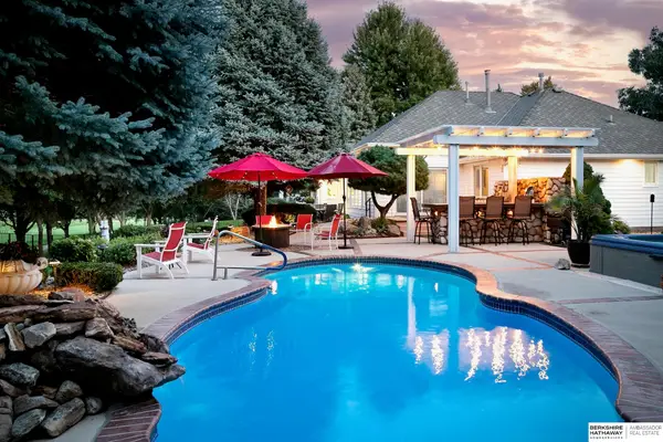 1808 S 183rd Circle, Omaha, NE 68130