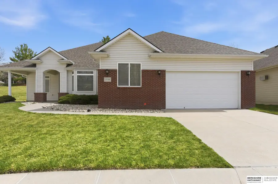 1719 S 190th Plaza, Omaha, NE 68130 - #2