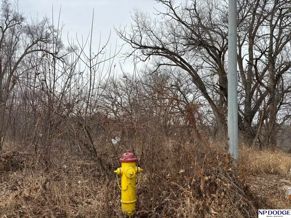 5218 N 37 Avenue, Omaha, NE 68111 - #1