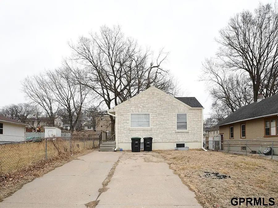 5337 N 35th Street, Omaha, NE 68111 - #3