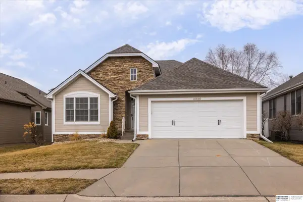 18886 Mayberry Plaza, Elkhorn, NE 68022