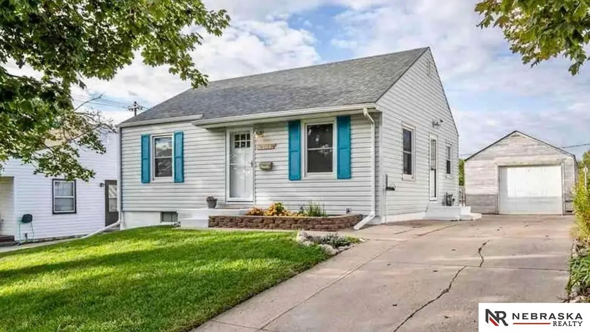 4140 U Street, Omaha, NE 68107 - #1