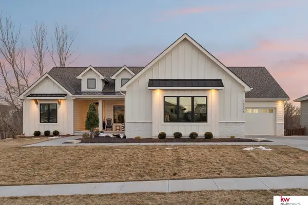 16905 Bondesson Street, Omaha, NE 68007