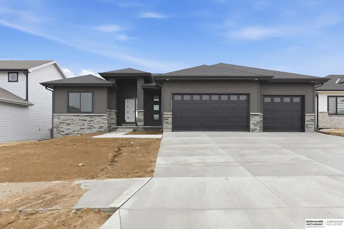19903 Cottonwood Street, Gretna, NE 68028 - #1