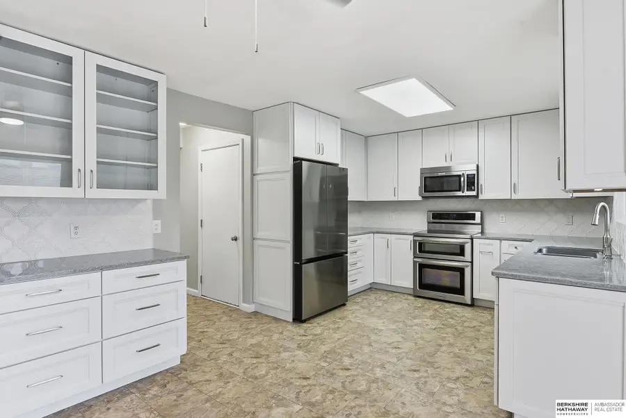 14206 S 30th Avenue, Bellevue, NE 68123 - #3