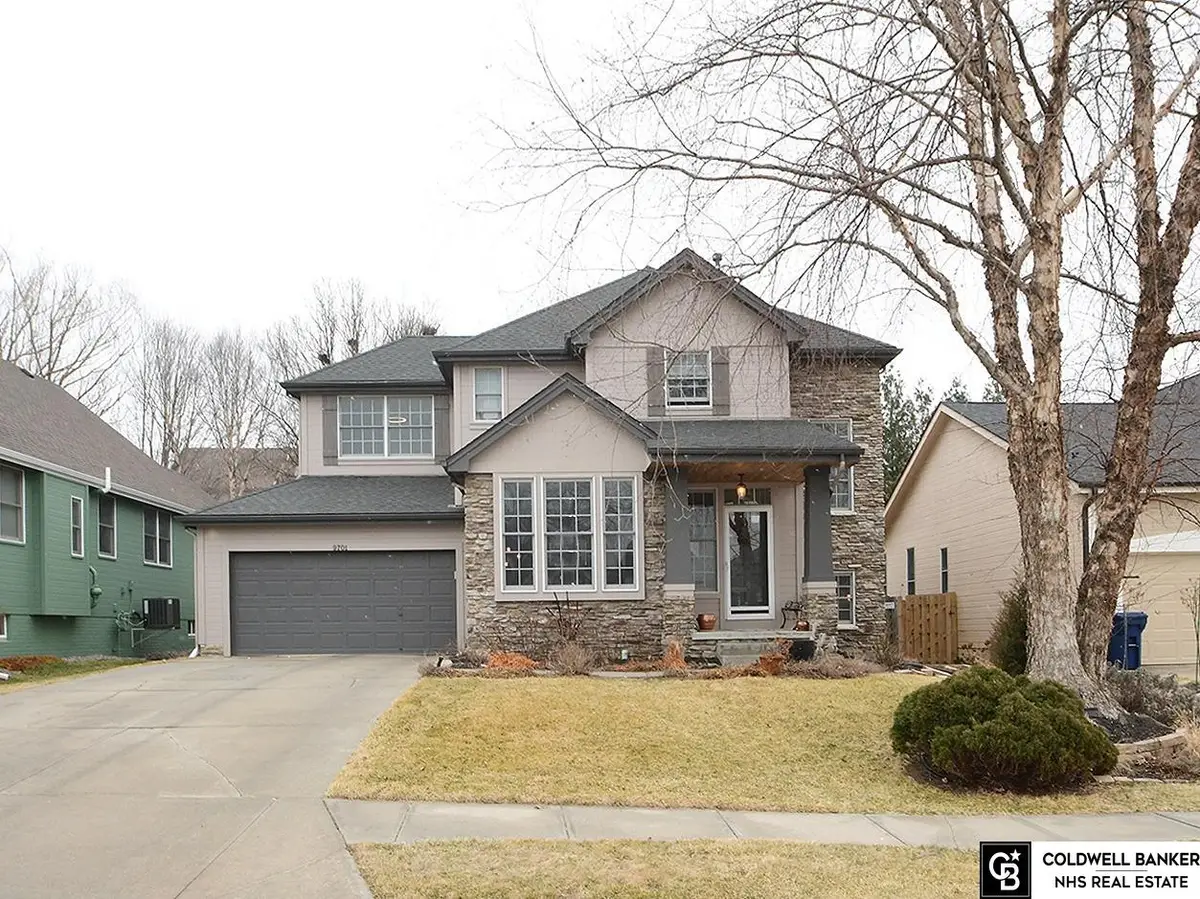 9701 S 28th Avenue, Bellevue, NE 68123 - #1