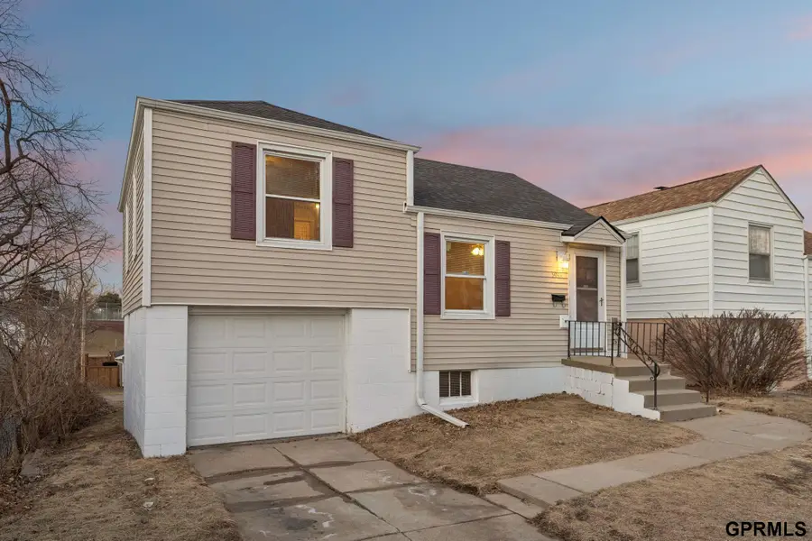 5044 Corby Street, Omaha, NE 68104 - #2