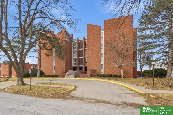 3702 Jackson Street #105, Omaha, NE 68105