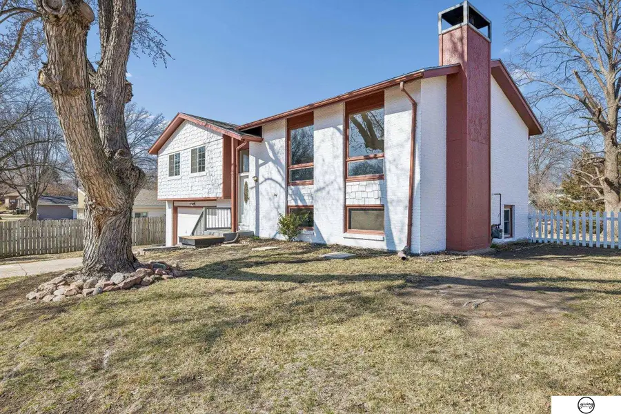 2610 Surrey Court, Lincoln, NE 68512 - #2