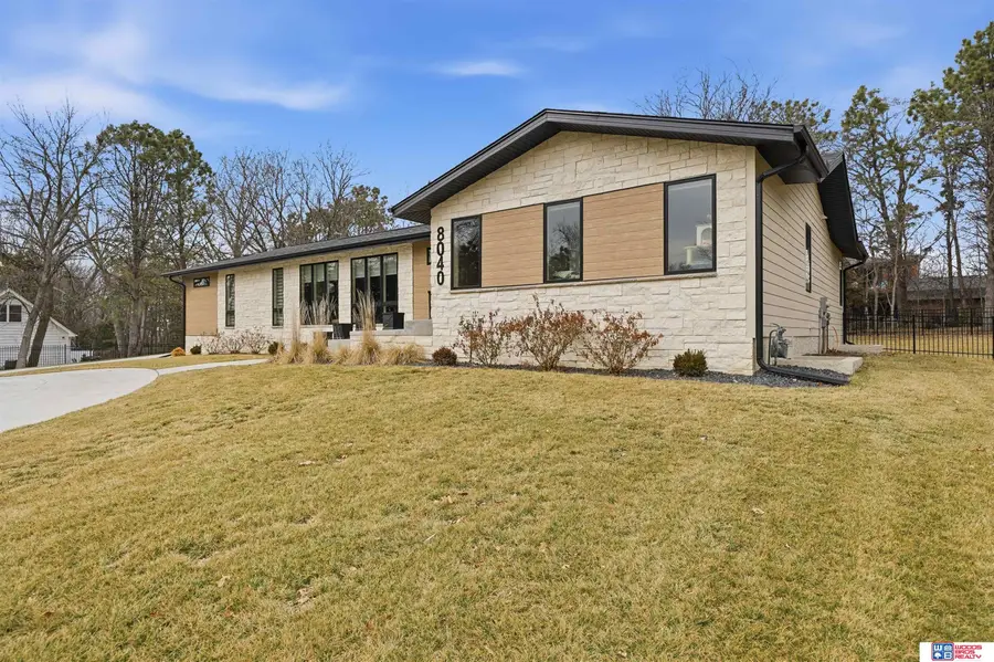 8040 Northshore Drive, Lincoln, NE 68516 - #2