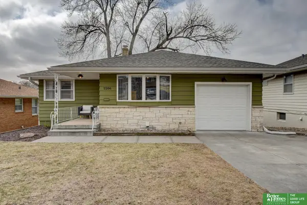 2206 S 46th Avenue, Omaha, NE 68106