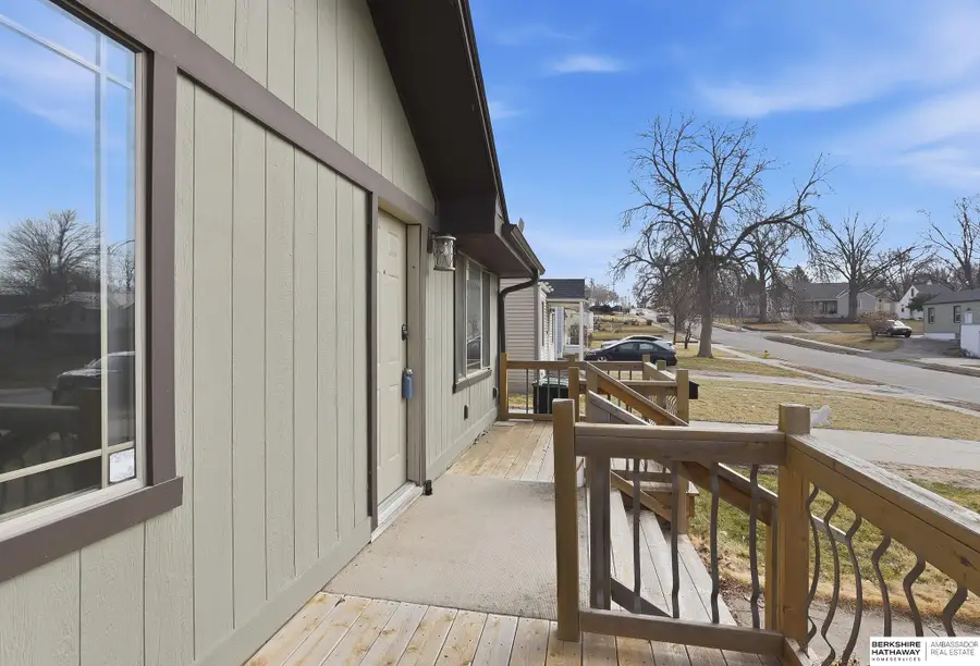 3944 Y Street, Omaha, NE 68107 - #3