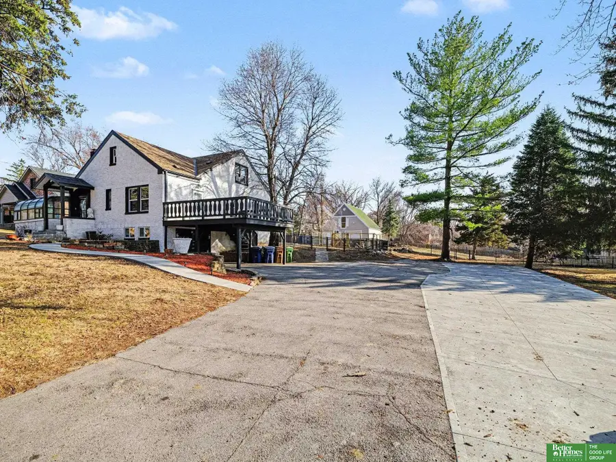 306 Bellevue Boulevard N, Bellevue, NE 68005 - #2