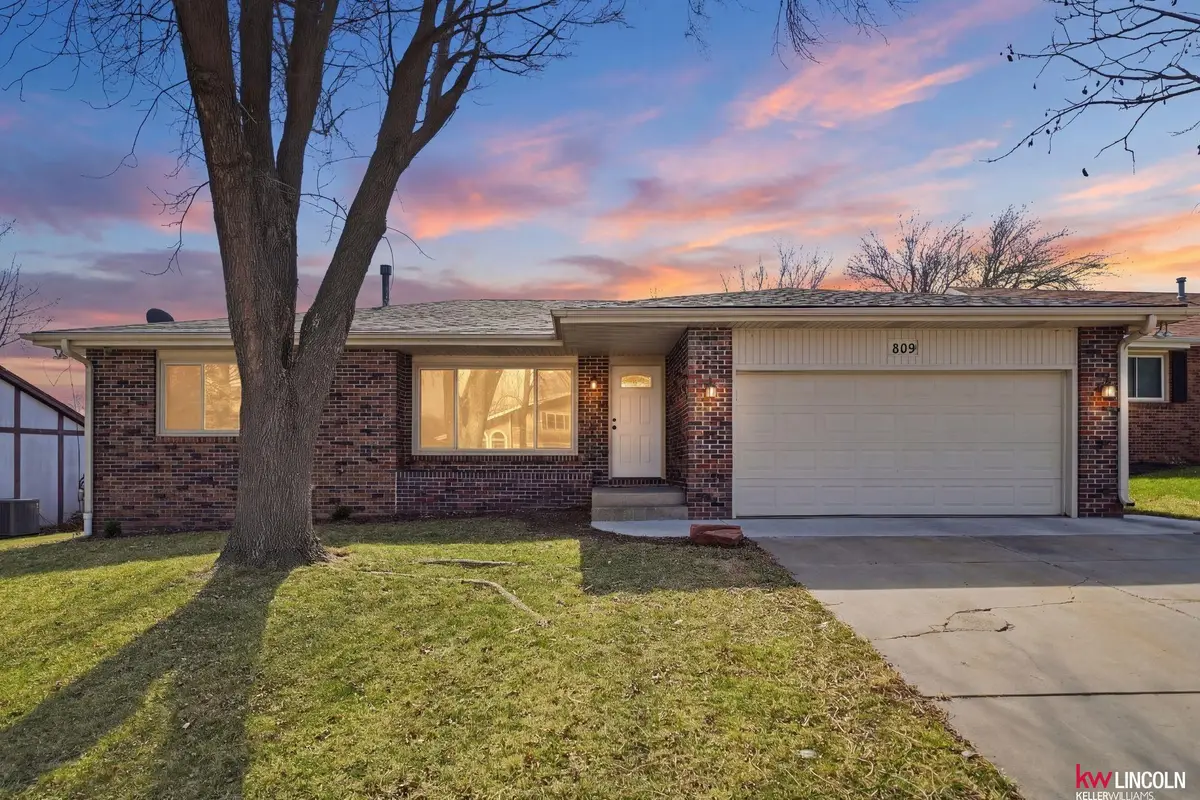 809 W Burt Drive, Lincoln, NE 68521 - #1