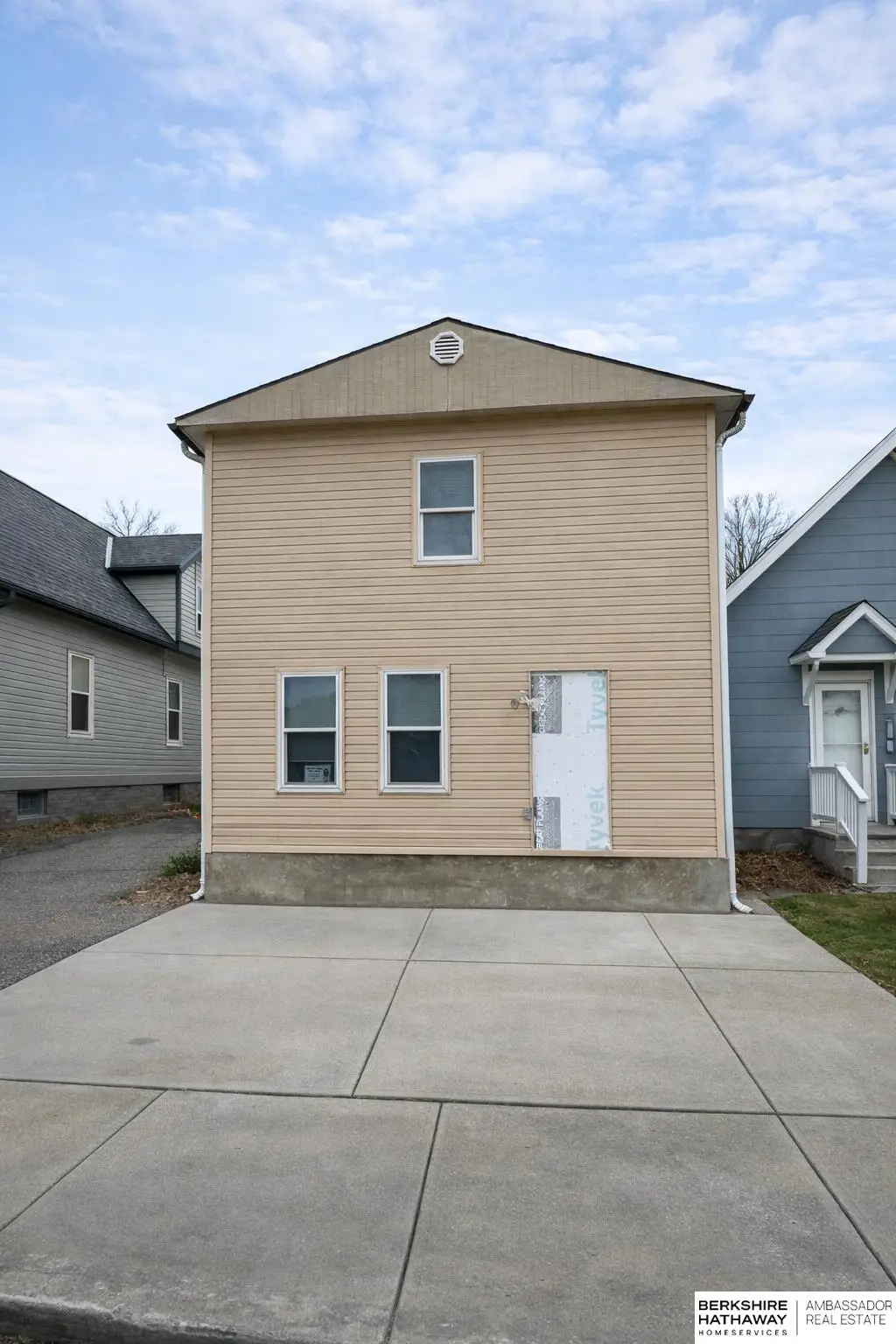 2707 Howard Street, Omaha, NE 68105 - #1