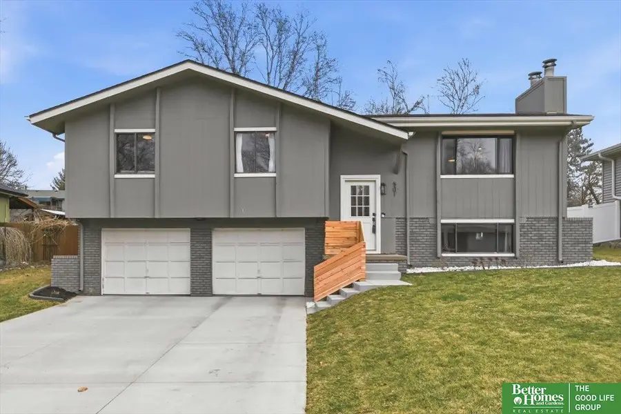 501 Laredo Road, Papillion, NE 68046 - #2