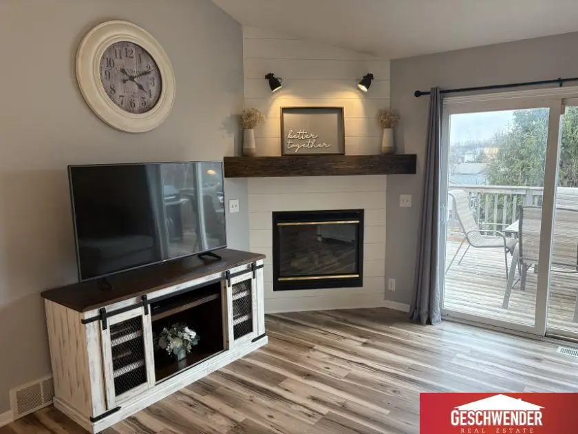 18911 T Circle, Omaha, NE 68135 - #3