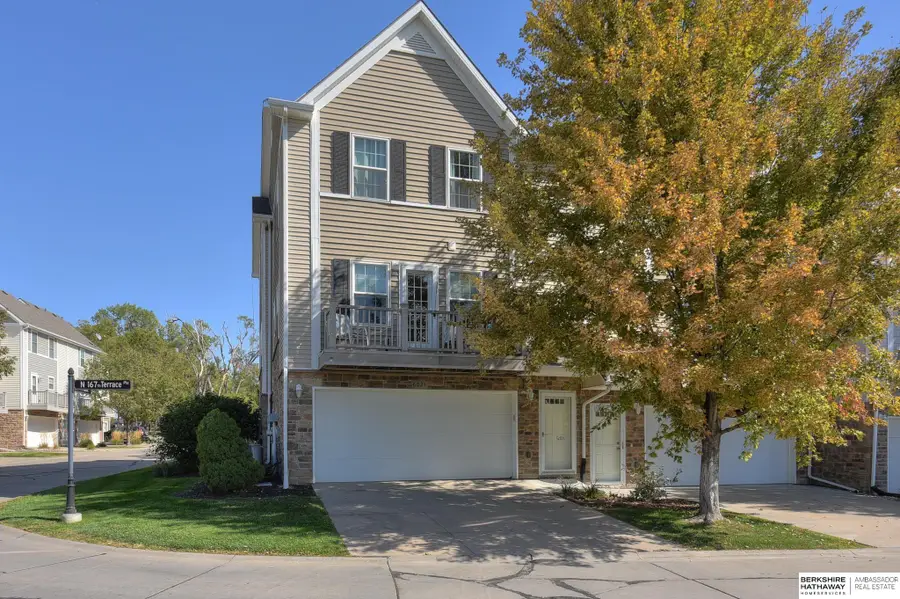 6021 N 167th Terrace Plaza, Omaha, NE 68116 - #2