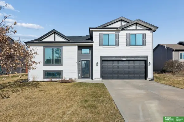 13715 S 44th Street, Bellevue, NE 68123