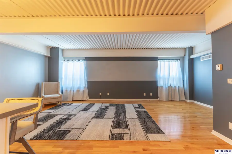 105 N 31st Avenue #701, Omaha, NE 68131 - #2