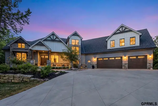 19736 Raven Drive, Louisville, NE 68037