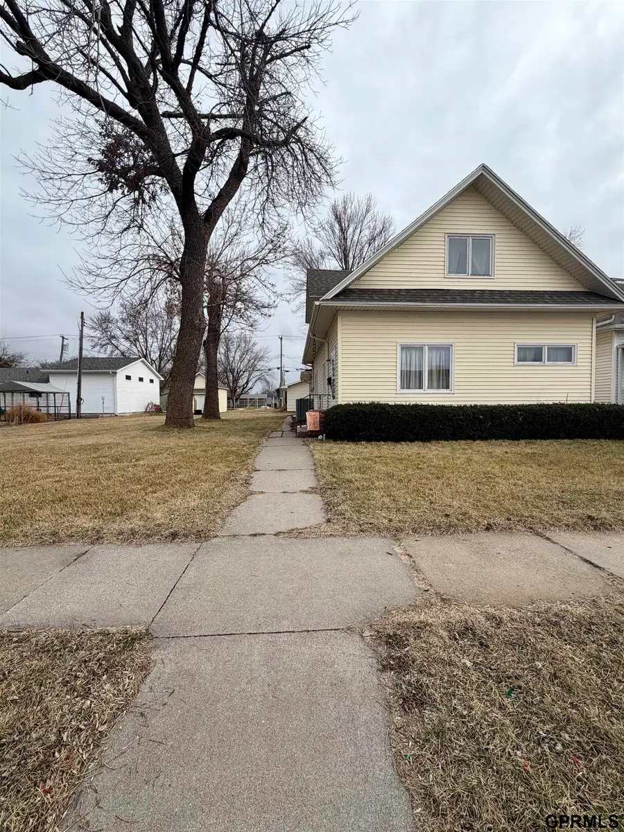 221 E Main Street, Bruning, NE 68322 - #2