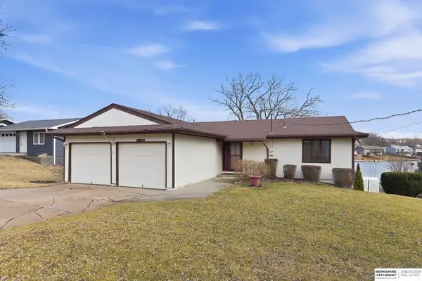11128 W Lakeshore Drive, Blair, NE 68008