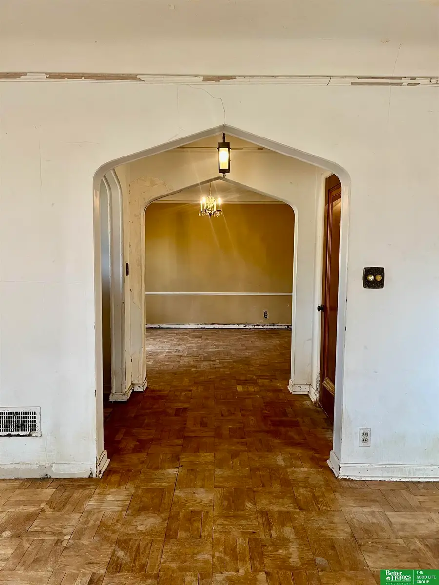 2011 N 55th Street, Omaha, NE 68104 - #3