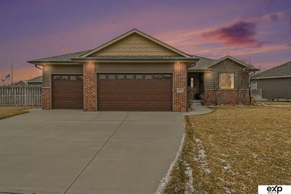 950 N Brooks Hollow Drive, Fremont, NE 68025