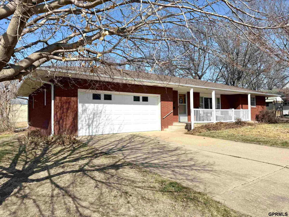 1140 E Street, Geneva, NE 68361 - #1