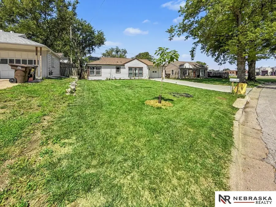 133 S 46th Street, Lincoln, NE 68510 - #3