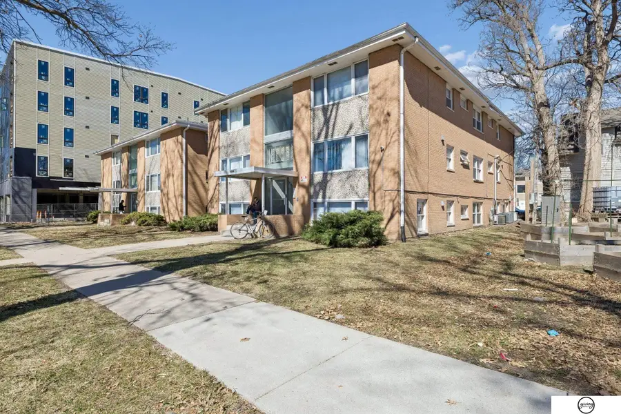 1336 D Street, Lincoln, NE 68502 - #2