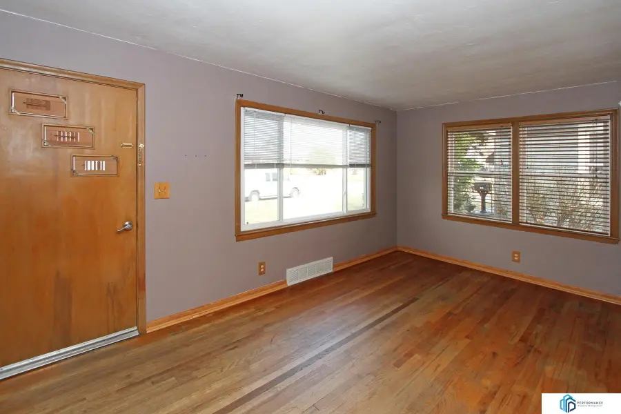 848 S 44th Street, Lincoln, NE 68510 - #3