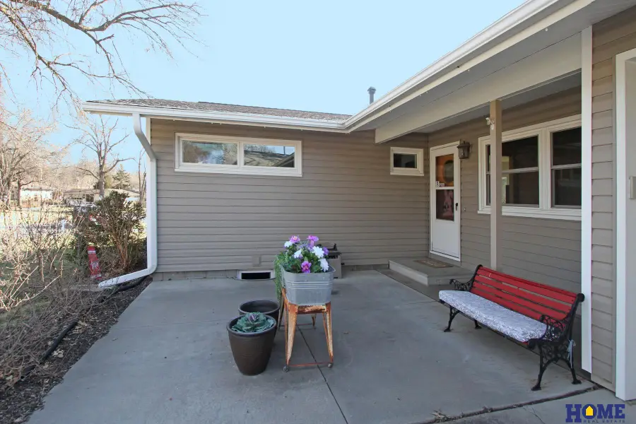 5843 Randolph Street, Lincoln, NE 68510 - #2