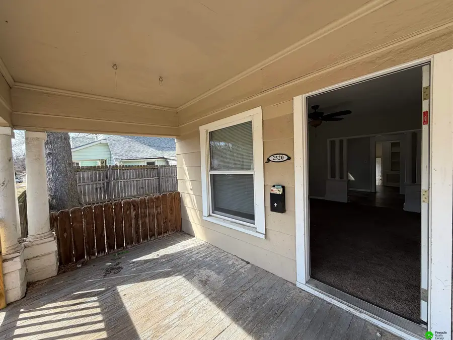 2520 Garfield Street, Lincoln, NE 68502 - #3