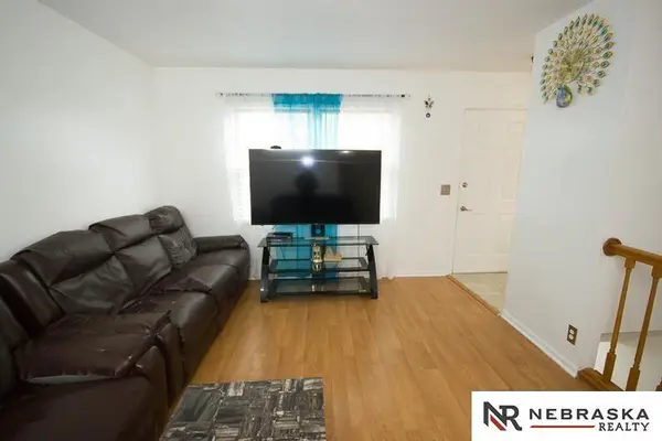 2808 NW 7th Street, Lincoln, NE 68521