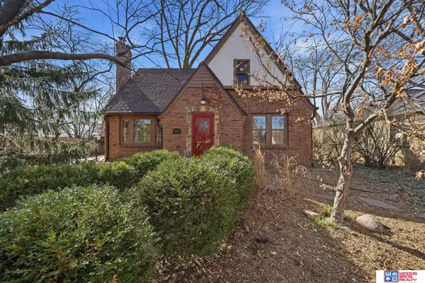 3315 S 17th Street, Lincoln, NE 68502