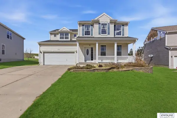 10714 King Street, Omaha, NE 68122