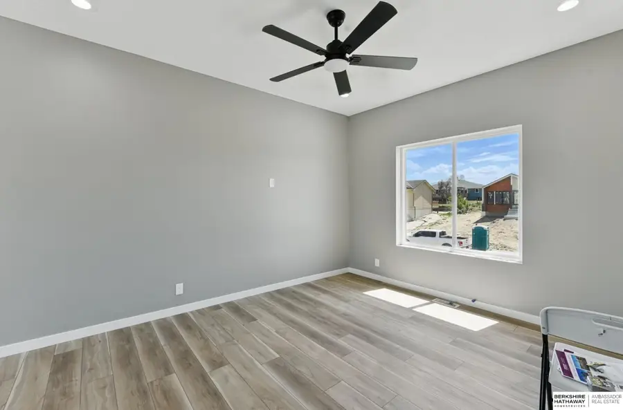 4009 N 215th Street, Elkhorn, NE 68022 - #2