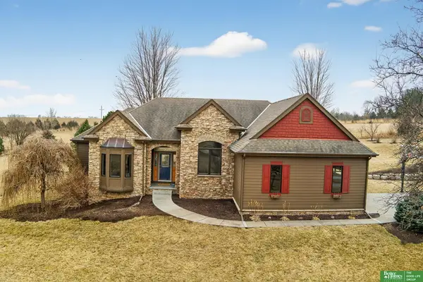 15690 S Hwy 31 Highway, Gretna, NE 68028