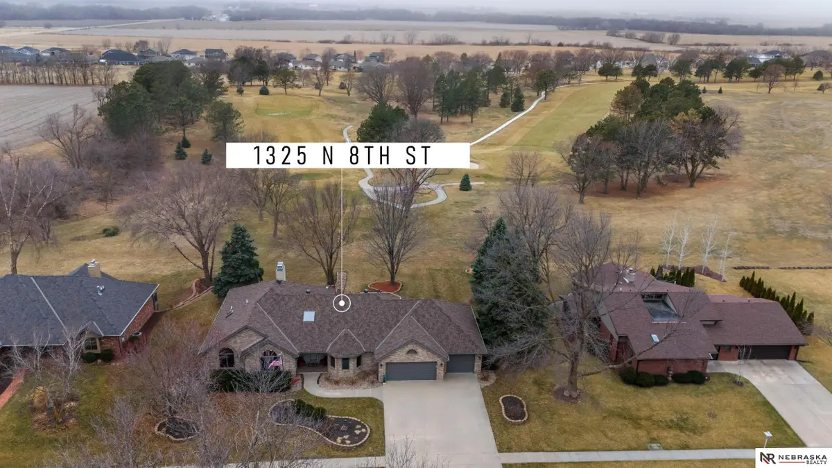 1325 N 8th Street, Seward, NE 68434 - #1