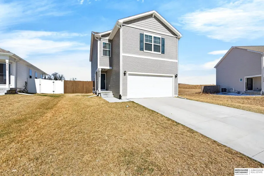 9438 Reynolds Street, Omaha, NE 68122 - #3