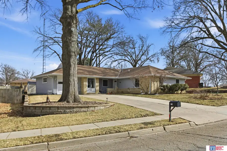 3400 Otoe Street, Lincoln, NE 68506 - #2