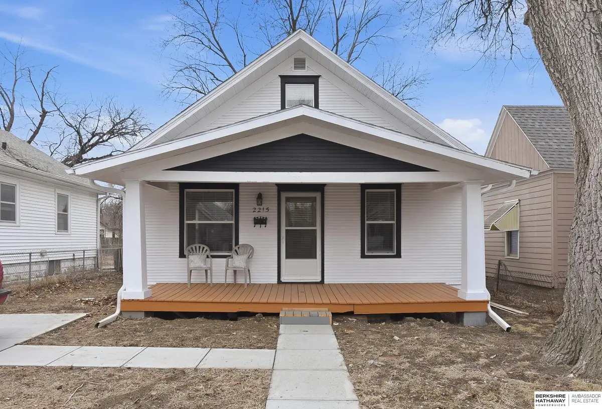 2215 6th Avenue, Council Bluffs, IA 51501 - #1