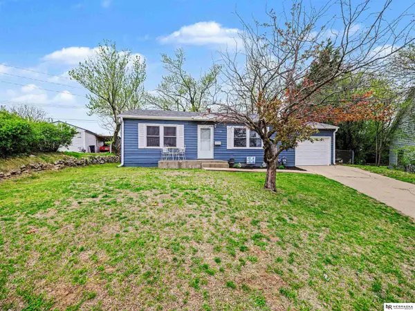 7104 South 71st Avenue, La Vista, NE 68128