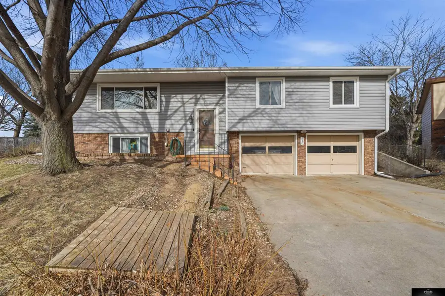 540 W Keating Circle, Lincoln, NE 68521 - #2