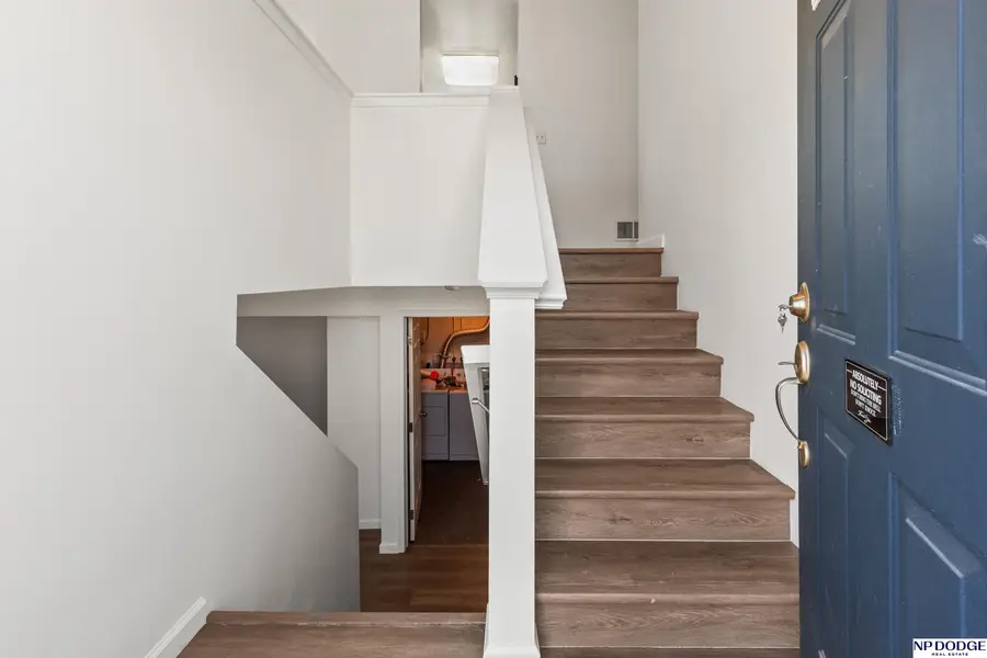 8945 Quest Street, Omaha, NE 68122 - #2