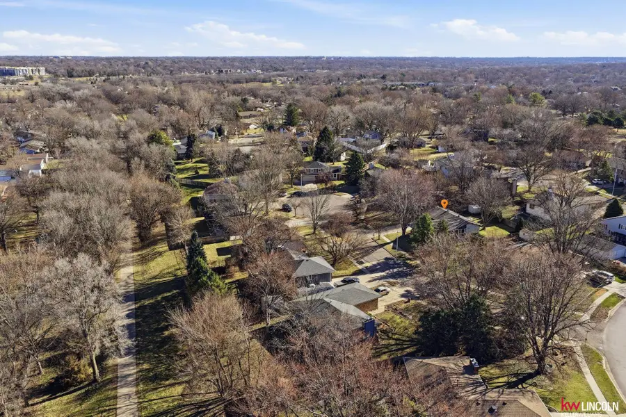 5224 Cameron Court, Lincoln, NE 68512 - #2