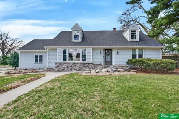 7801 Hickory Circle, Omaha, NE 68124